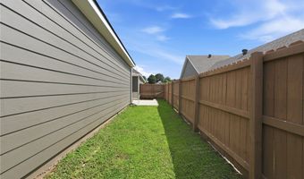 825 NE Heights Ln, Bentonville, AR 72712