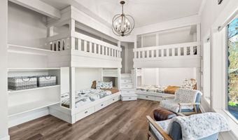 17562 W Swan Shores Rd, Bigfork, MT 59911