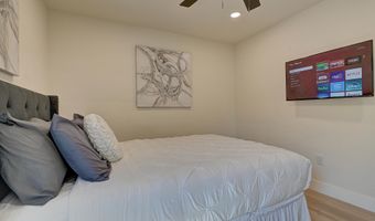 12871 W Osborne St, Arleta, CA 91331