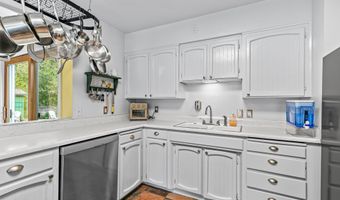 2999 Diane St, Ashland, OR 97520