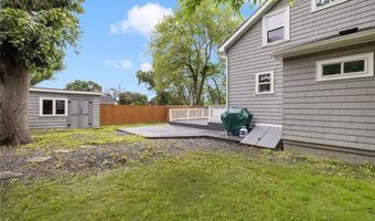 100 Pine Grove St, East Providence, RI 02916