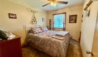 905 Clausen Ave, Albert Lea, MN 56007