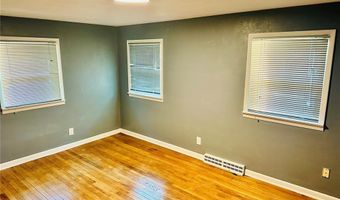 30 W Marietta Pl, Alton, IL 62002