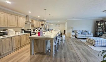 64 Horseshoe Rd, Autryville, NC 28318
