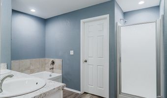 714 Green World St, Bentonville, AR 72712