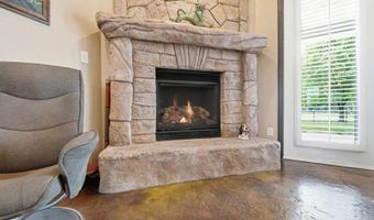 601 Stone Lake Cir, Augusta, KS 67010