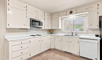 7208 Pickard Ave NE, Albuquerque, NM 87110