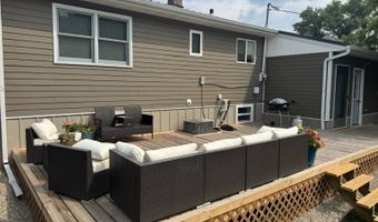 710 East St, Bottineau, ND 58318