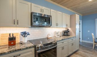 10 Bogue Chitto Ln, Bar Harbor, ME 04609