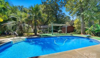 955 Hickory Nut St, Charlotte, NC 28205