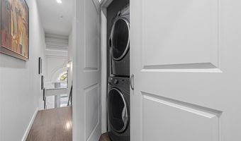 2132 Sarah St 102, Airville, PA 15203