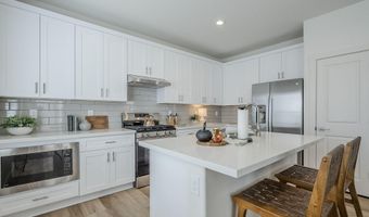 630 W LAREDO St, Chandler, AZ 85225