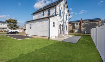 3 Williams Ave, Amityville, NY 11701