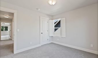 20421 Aberdeen Dr, Bend, OR 97702