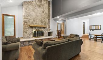 74 Muncy Ln, Ashland, KY 41102