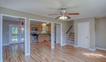 44 W INNER Cir, Dover, DE 19904