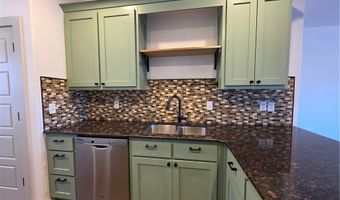 8 Horncastle Dr, Bella Vista, AR 72714