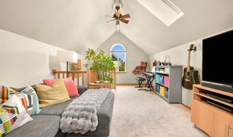 2412 W North St, Bellingham, WA 98225