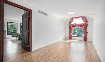 8411 Reese Ln, Ann Arbor, MI 48103