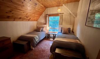 5451 River Rd, Arlington, VT 05250