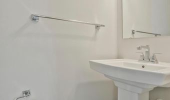 7811 SUTTER Ln, Annandale, VA 22003