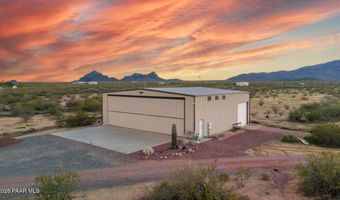 48424 N 520th Ave, Aguila, AZ 85320