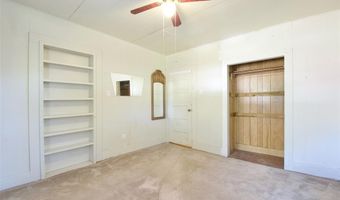 204 N 9th Ave, Teague, TX 75860