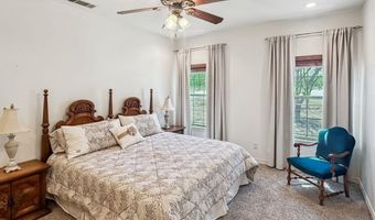 808 E Chapman Rd, Carlsbad, NM 88220