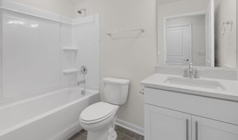 742 Lazy Elm Ln, Aberdeen, NC 28315