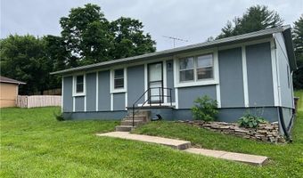1423 Hickory St, Atchison, KS 66002