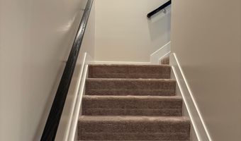 12441 OAK LEAF Ln 2, Berlin, MD 21811