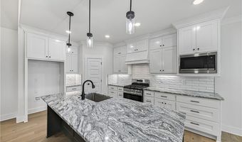 720 Marianne St, Bentonville, AR 72713
