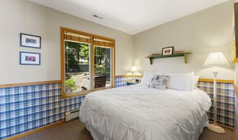 2405 W Sycamore Beach Rd, Angola, IN 46703