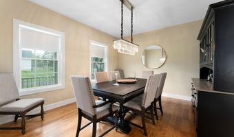 79 Todds Hill Rd, Branford, CT 06405