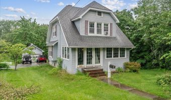 71 Main St, Bayonne, NJ 07035
