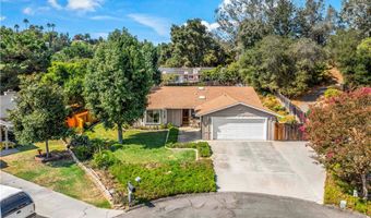 905 Dolstra Ln, Fallbrook, CA 92028