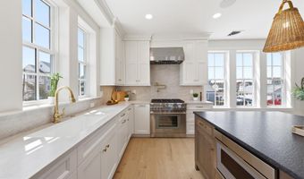 247 PINE Dr, Bayville, NJ 08721