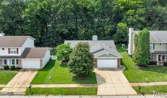 514 Great Hill Dr, Ballwin, MO 63021