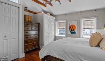 28 SWAN St, Lambertville, NJ 08530