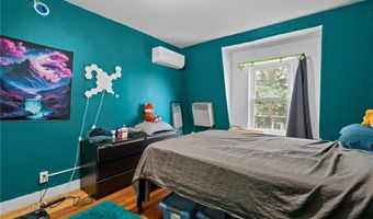 49 Arnold St, East Providence, RI 02915