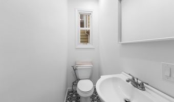 172 W 49TH St 1, Bayonne, NJ 07002