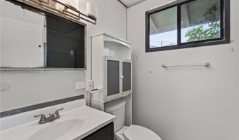 1037 Kina St, Kailua, HI 96734