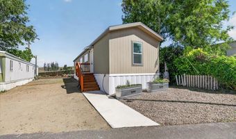 1235 N Mountain Ave 9, Ashland, OR 97520
