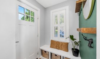 37 Hillcrest Ave, Beverly, MA 01915