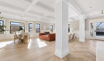 14 Kay Blvd, Middletown, RI 02842