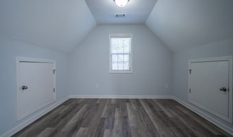 168 Putters Dr, Athens, GA 30607
