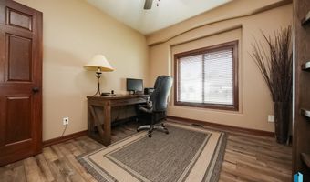 1809 W Ashton Trl, Brandon, SD 57005