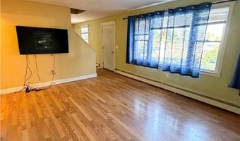 11 Pawtucket Ave, Bristol, RI 02809