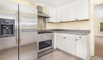 841 Belcher Rd, Boiling Springs, SC 29316