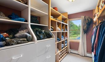 925 Hinesburg Rd, Brattleboro, VT 05301